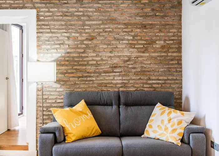Wekey Homes , Mesones Central Suites